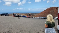 Der Parkplatz des Timanfaya-Nationalparks.